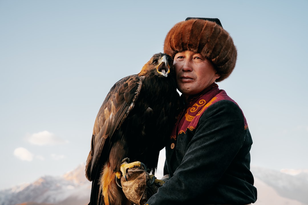 Frisse groei en volle bloemen: alles over passiebloem snoeien